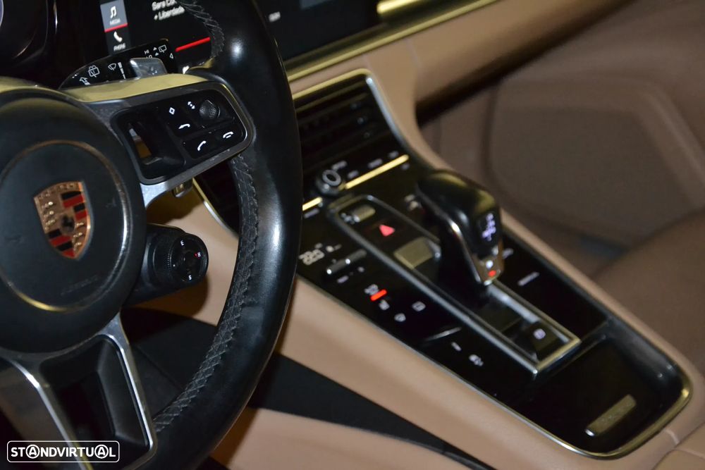 Porsche Panamera Sport Turismo 4 E-Hybrid Platinum Edition - 23