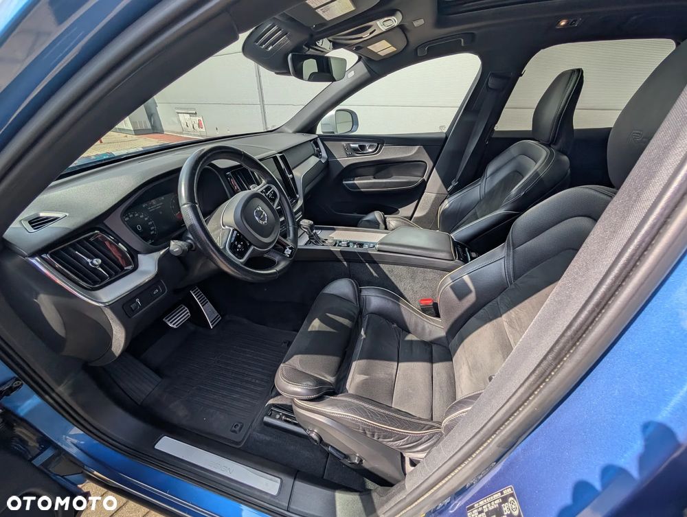 Volvo XC 60 T6 AWD Geartronic RDesign - 6