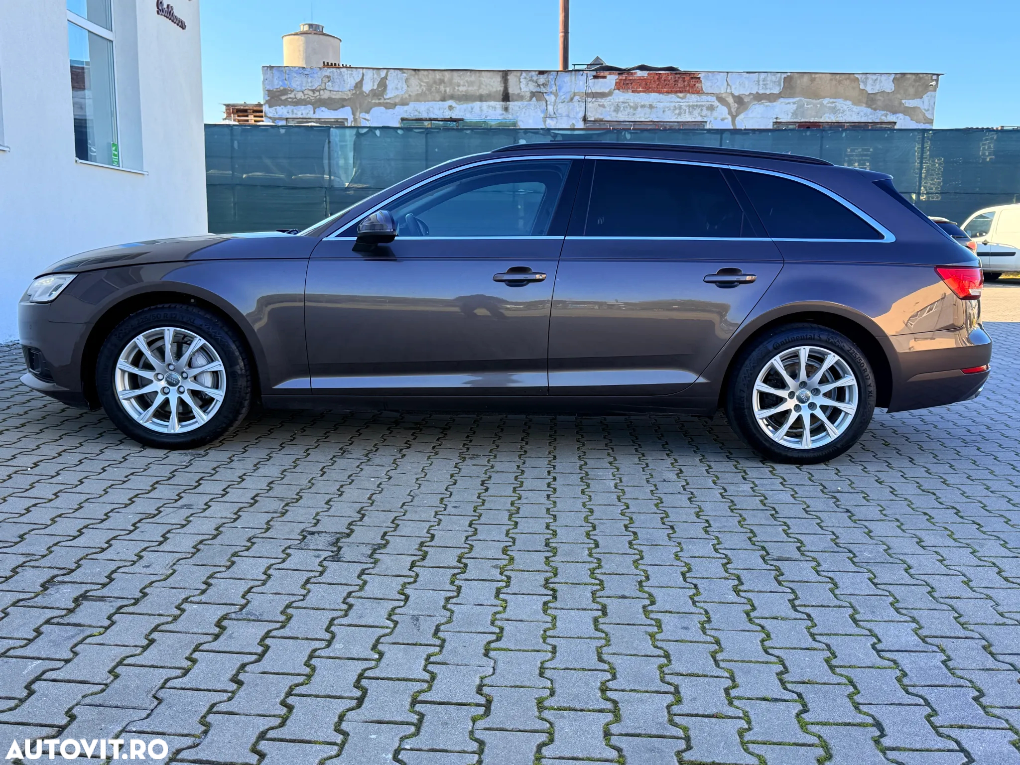 Audi A4 Avant 2.0 TDI S tronic quattro - 13