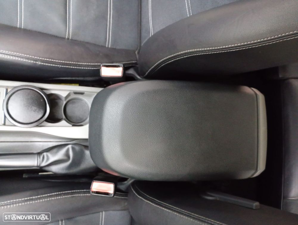 Ford Focus 1.6 TDCi Titanium - 33