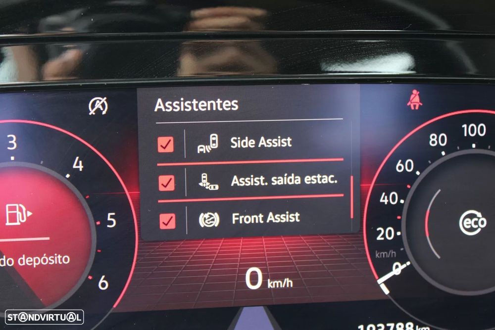 VW Golf 2.0 TDI Life - 27