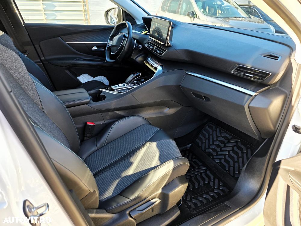 Peugeot 3008 PHEV 300 EAT8 4X4 GT - 15