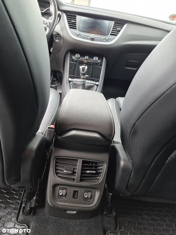 Opel Grandland X - 19