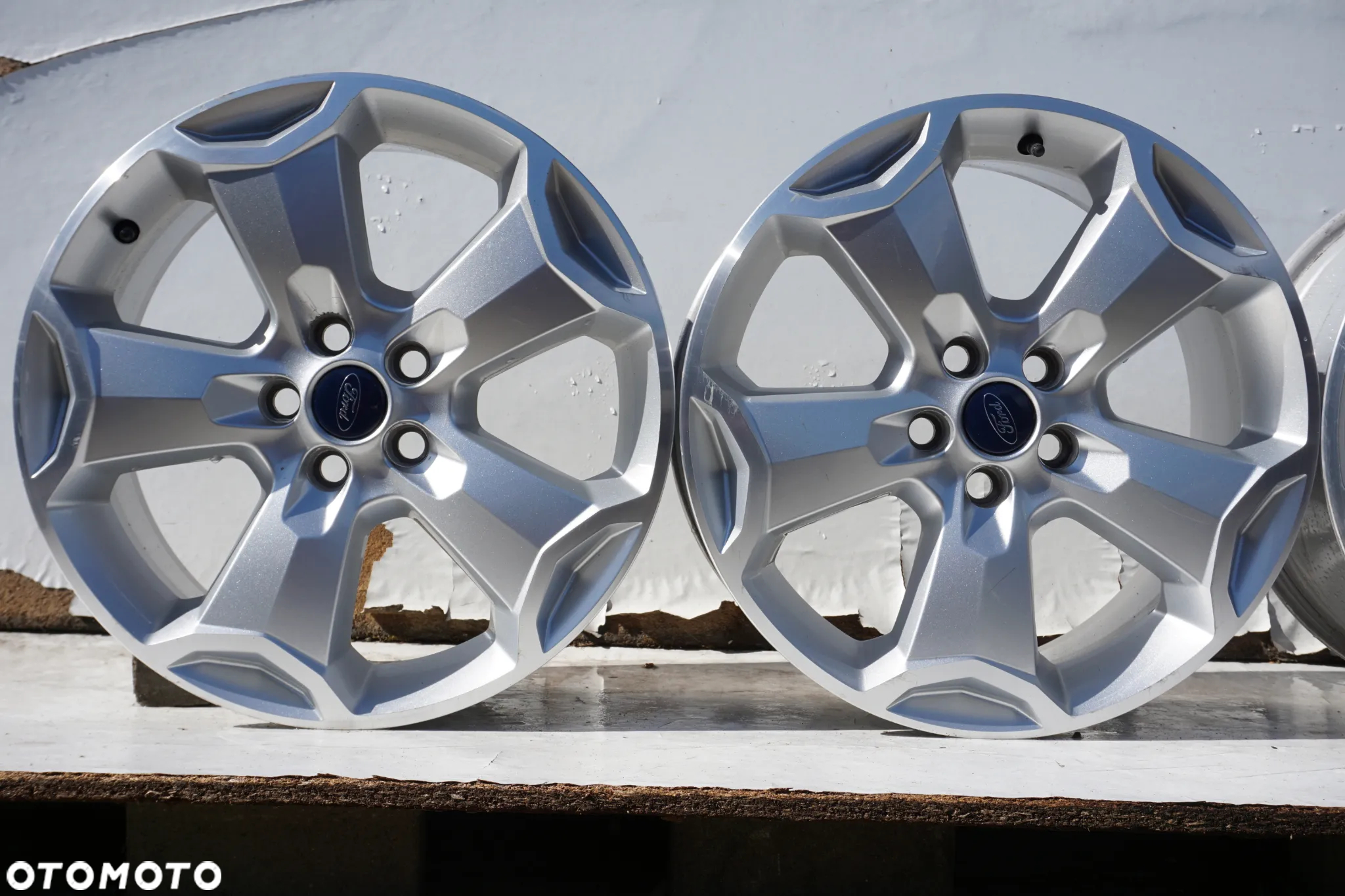 Ford 5x108 18 7,5J et 52,5 czujniki - 4