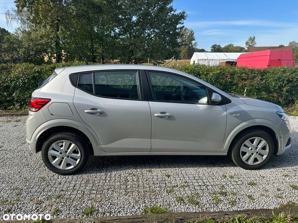 Dacia Sandero - 10