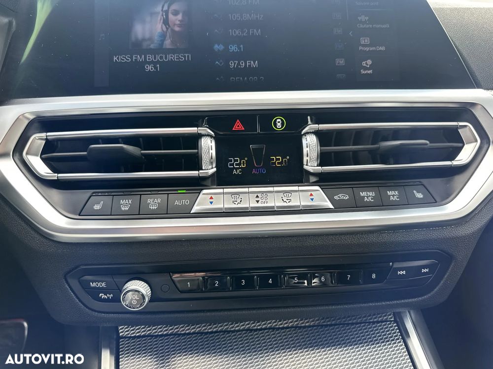 BMW Seria 3 330e xDrive Aut. - 17