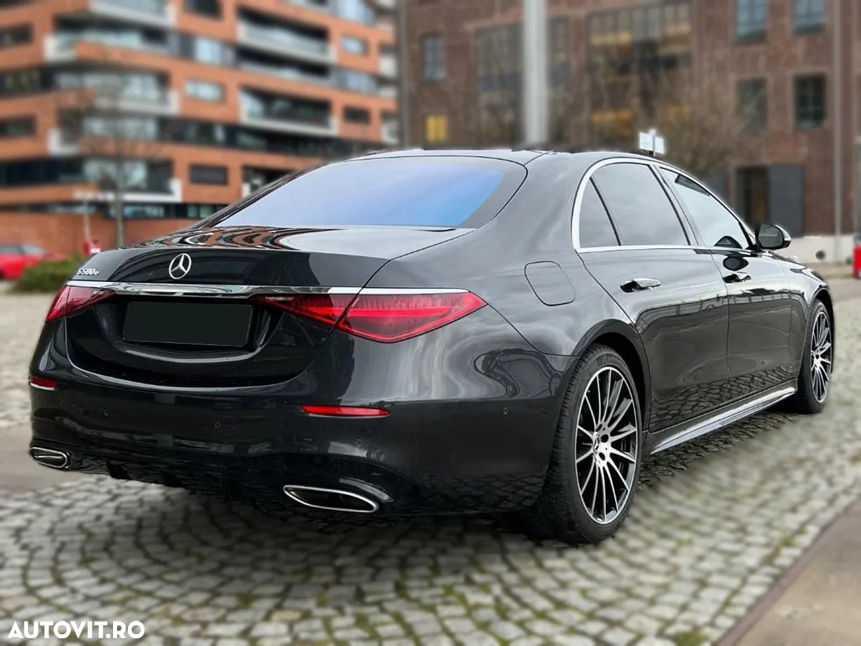 Mercedes-Benz S - 9