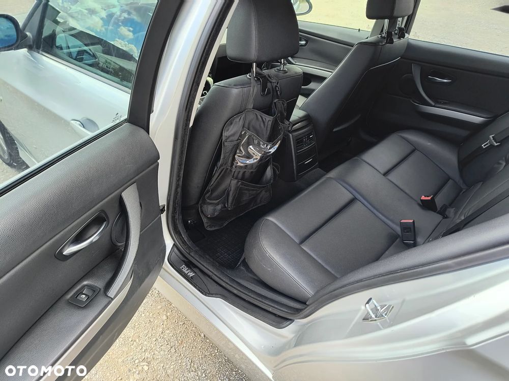 BMW Seria 3 - 12