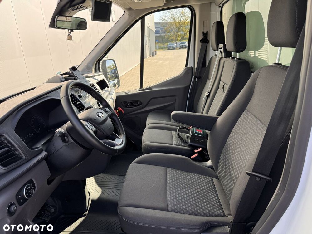 Ford transit - 15