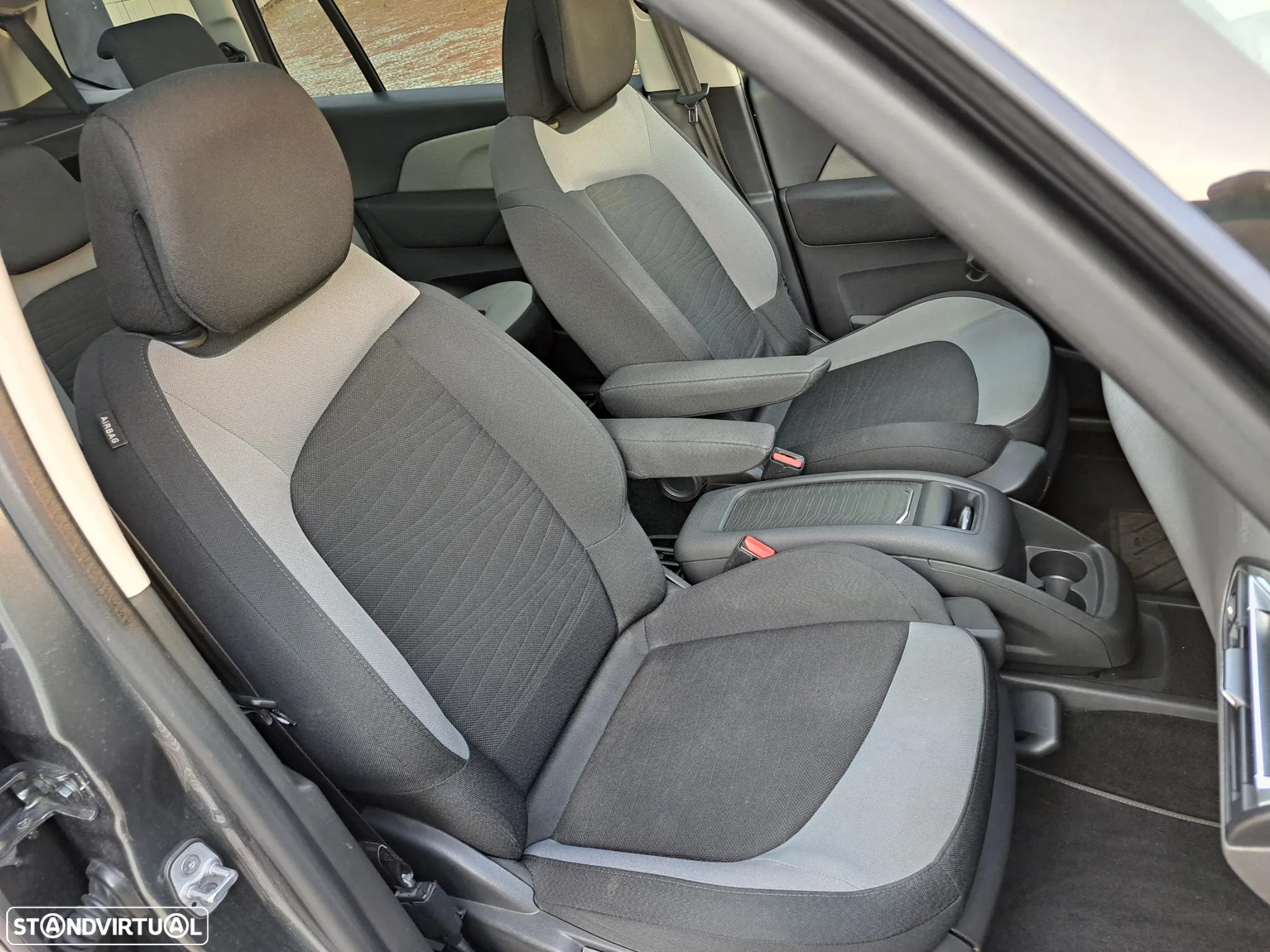 Citroën C4 Grand Picasso 1.6 HDi Exclusive CMP6 - 6