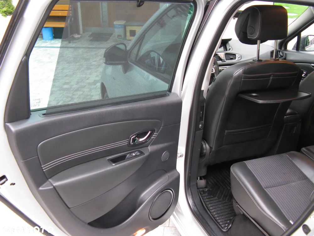 Renault Scenic 1.6 16V TomTom Edition - 18