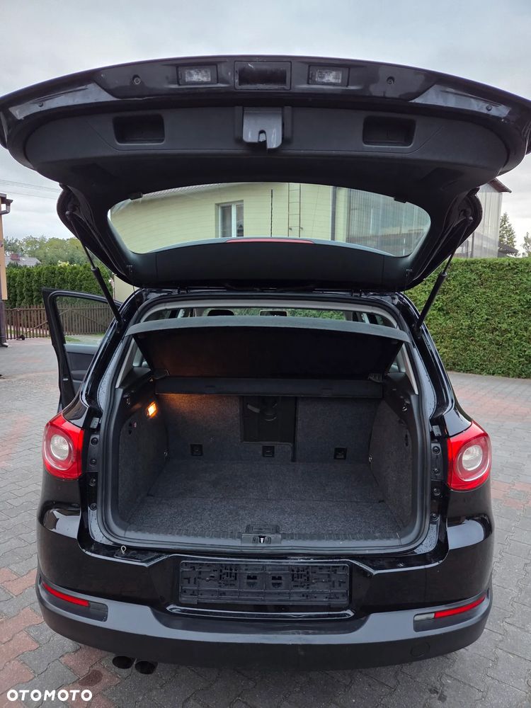 Volkswagen Tiguan 2.0 TDI DPF 4Motion Track & Field - 28