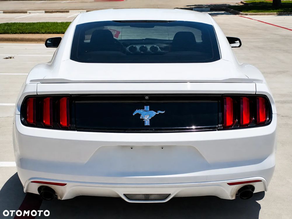 Ford Mustang 3.7 V6 Premium - 5