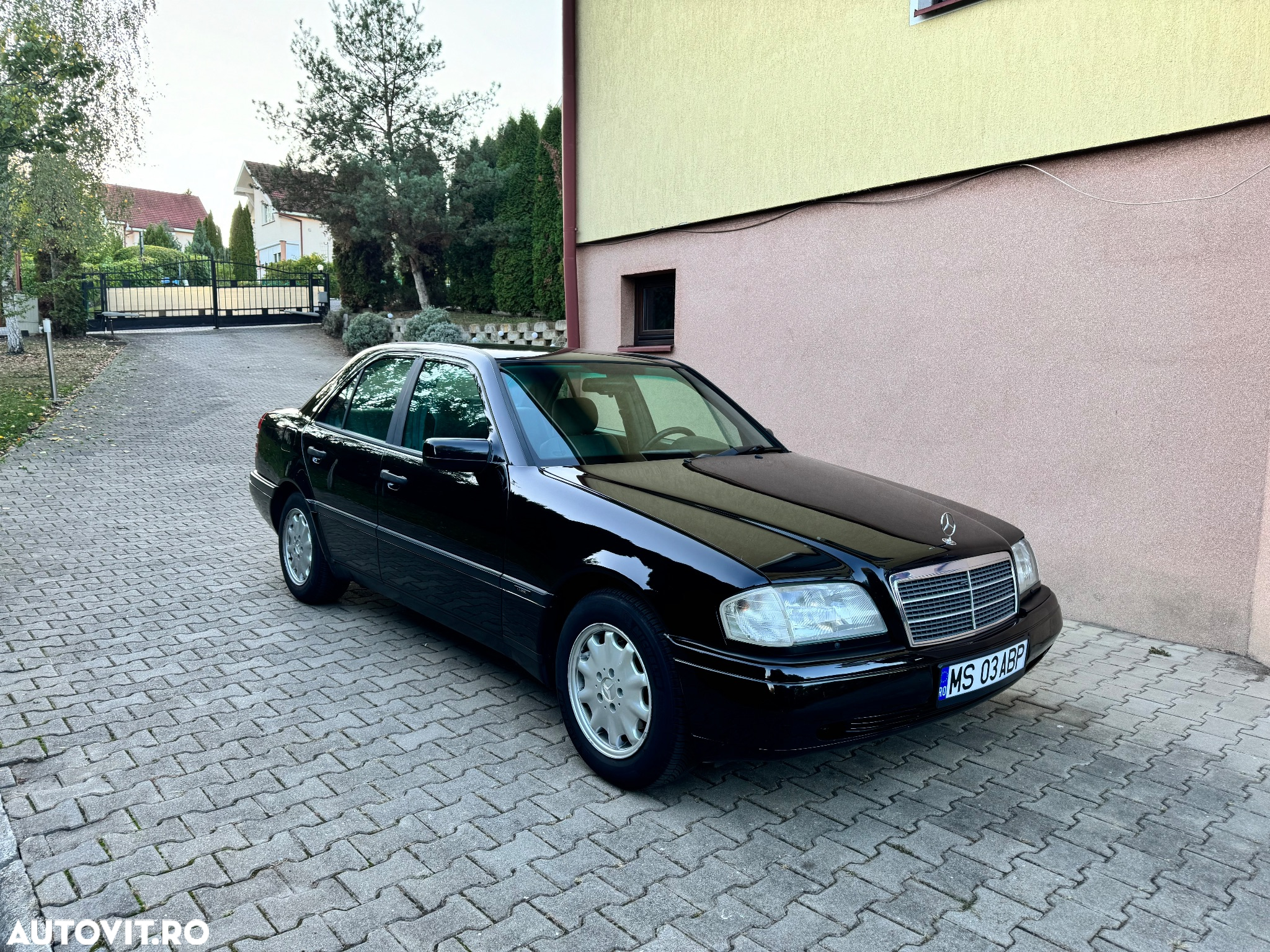 Mercedes-Benz C - 2