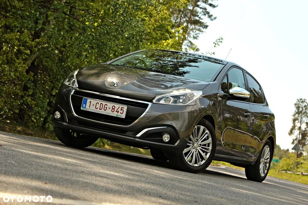 Peugeot 208 1.2 PureTech Style - 9
