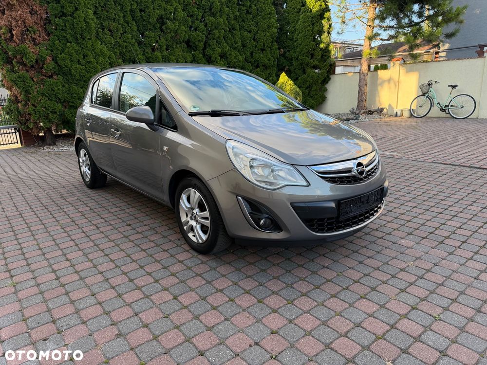 Opel Corsa 1.4 16V Satellite - 1