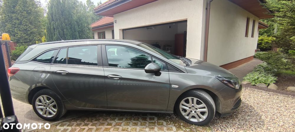Opel Astra - 2