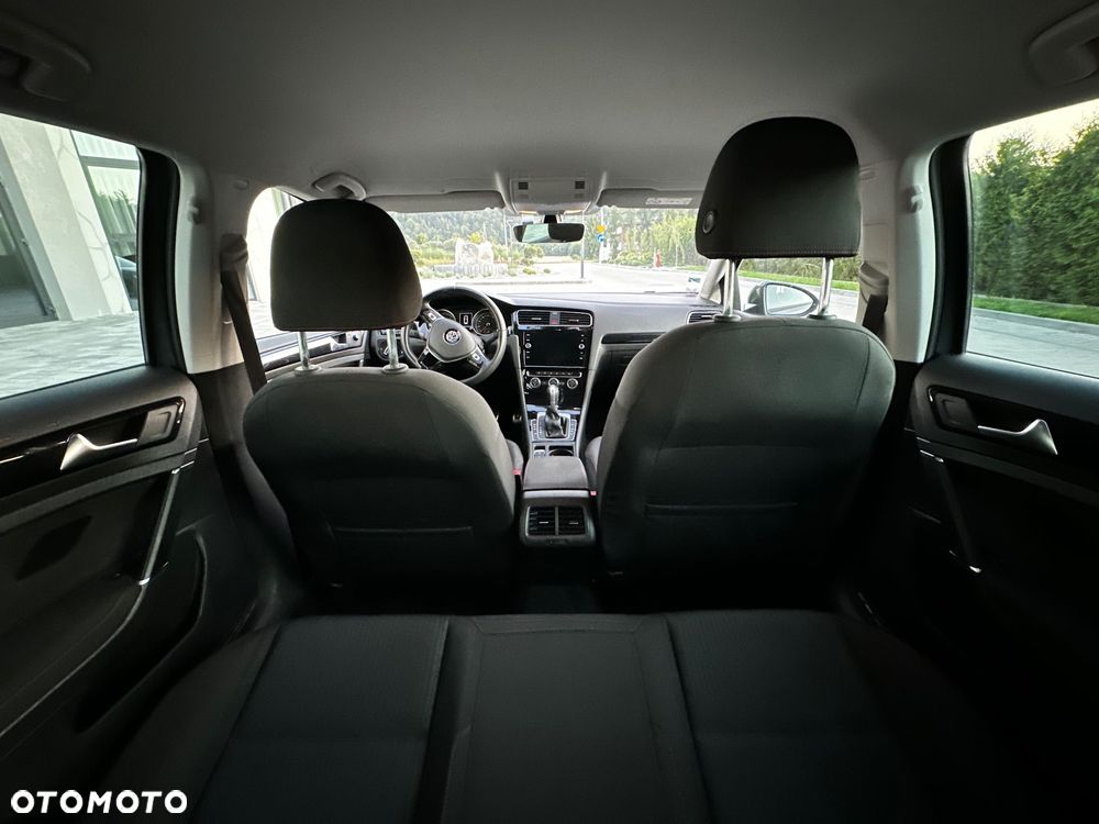 Volkswagen Golf 2.0 TDI DSG Sound - 17