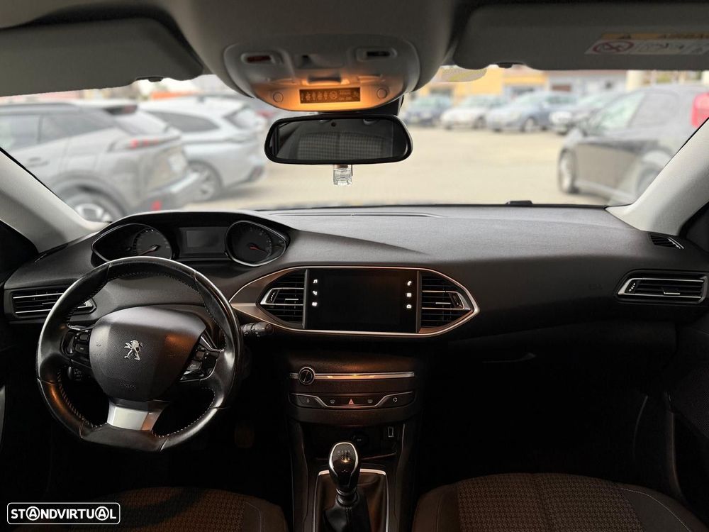 Peugeot 308 1.5 BlueHDi Style - 21