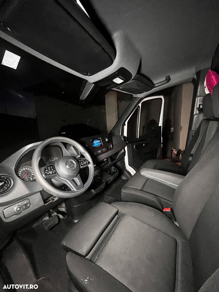 Mercedes-Benz Sprinter 317 CDI 170CP L2H2 RWD 9AT+ - 9
