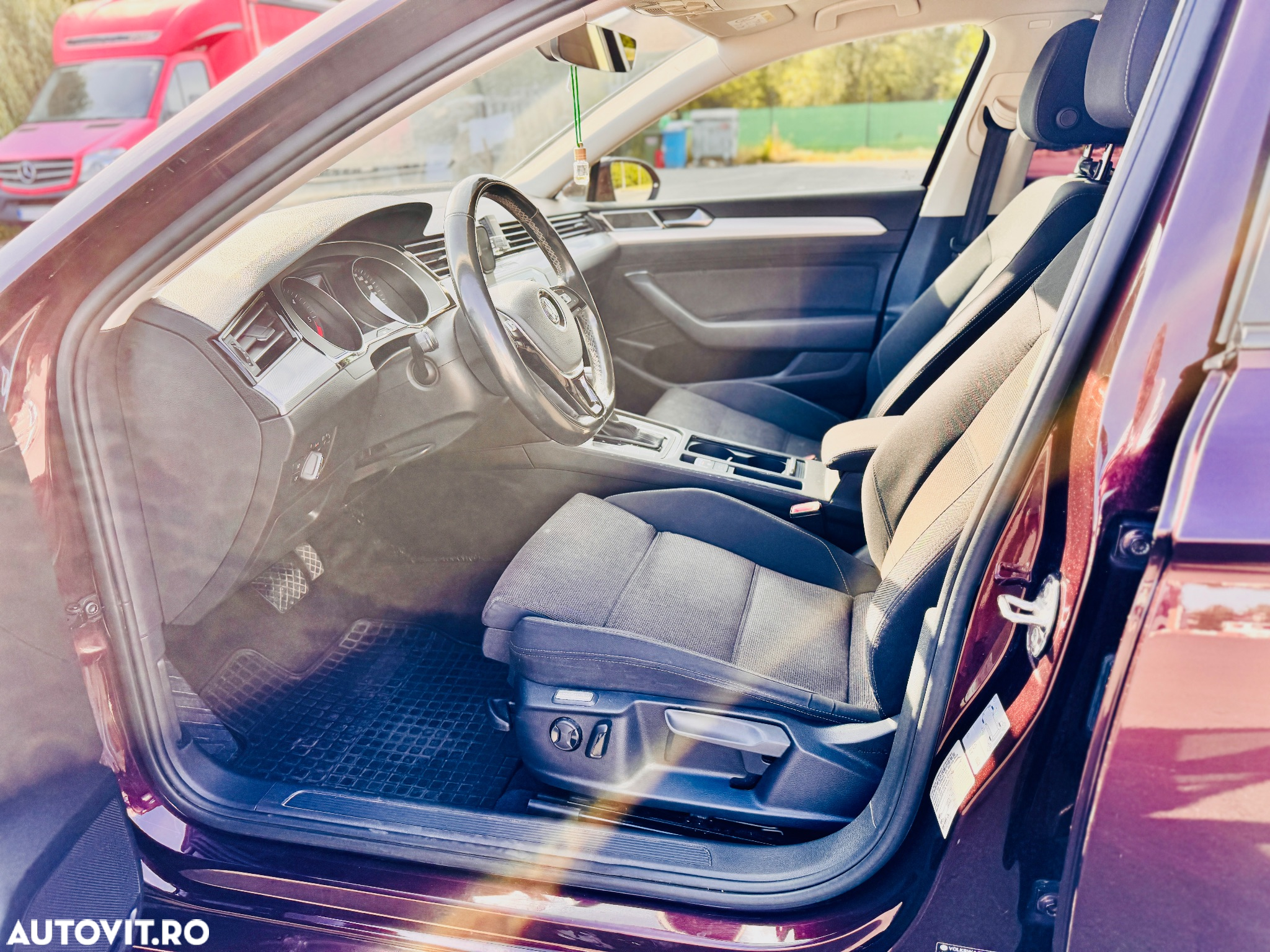 Volkswagen Passat Variant 2.0 TDI DSG Comfortline - 9