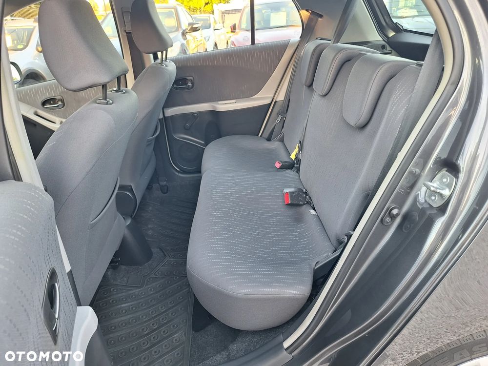 Toyota Yaris 1.33 Luna - 24