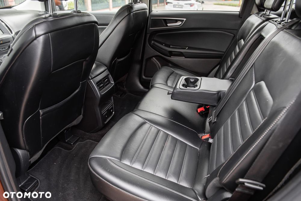 Ford Edge - 8