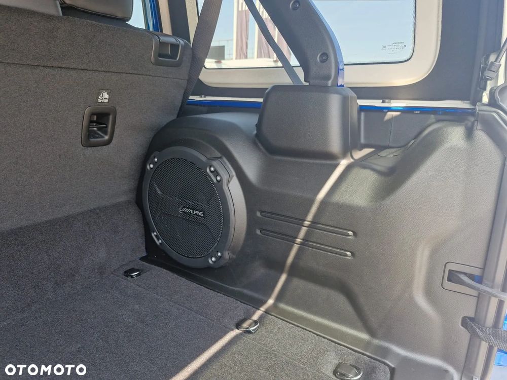 Jeep Wrangler - 31