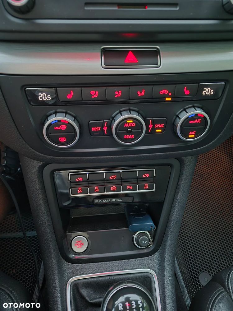 Volkswagen Sharan 2.0 TDI Highline - 16