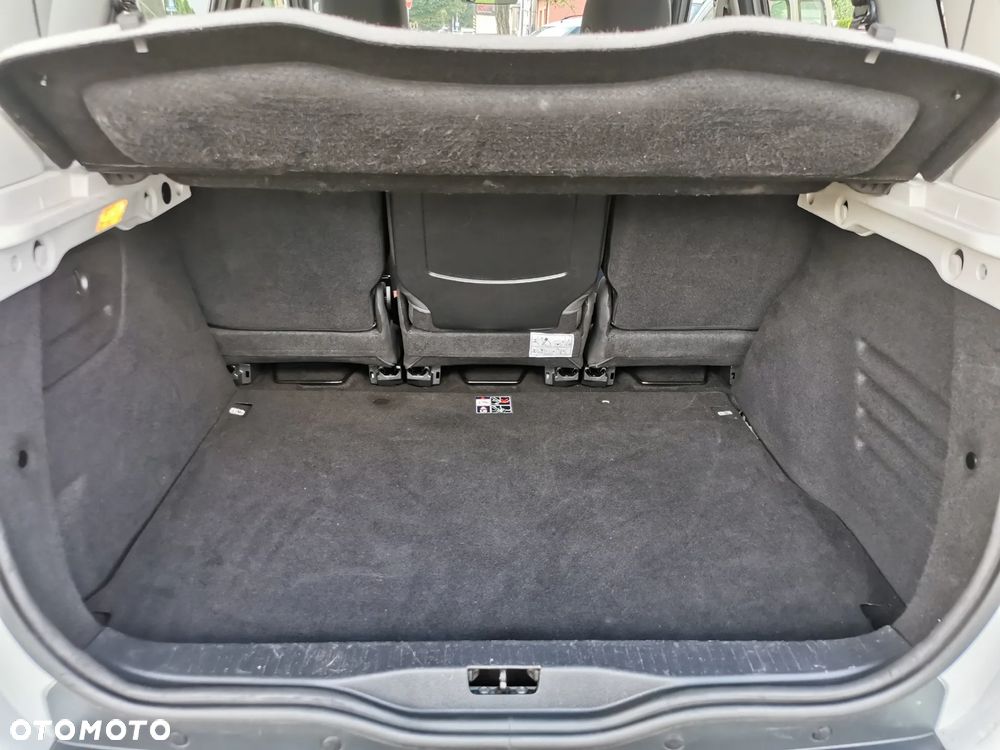 Renault Scenic - 23