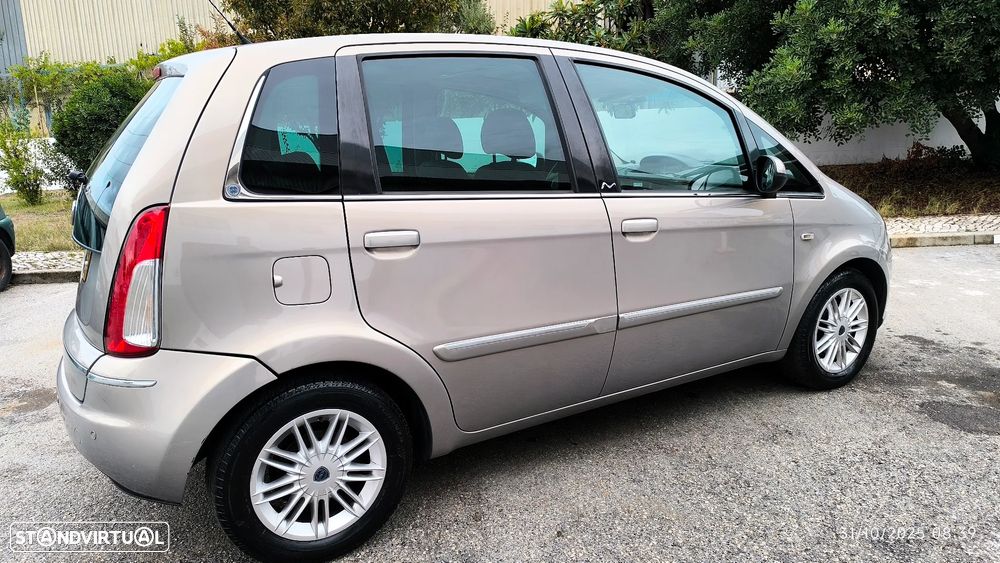 Lancia Musa 1.3 16V M-jet Oro - 20