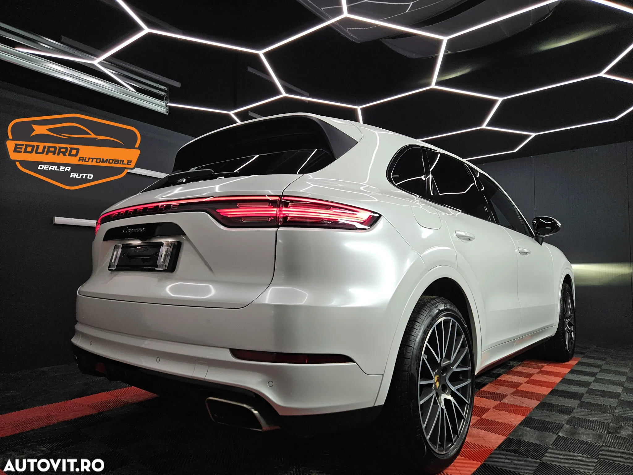 Porsche Cayenne Tiptronic S - 38