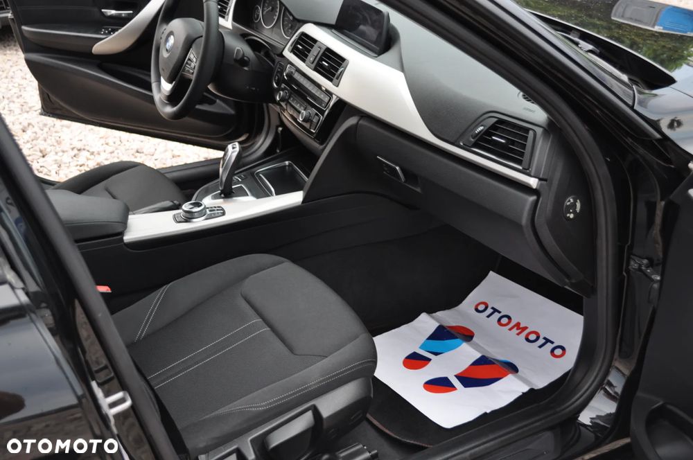 BMW Seria 3 318d Advantage - 23