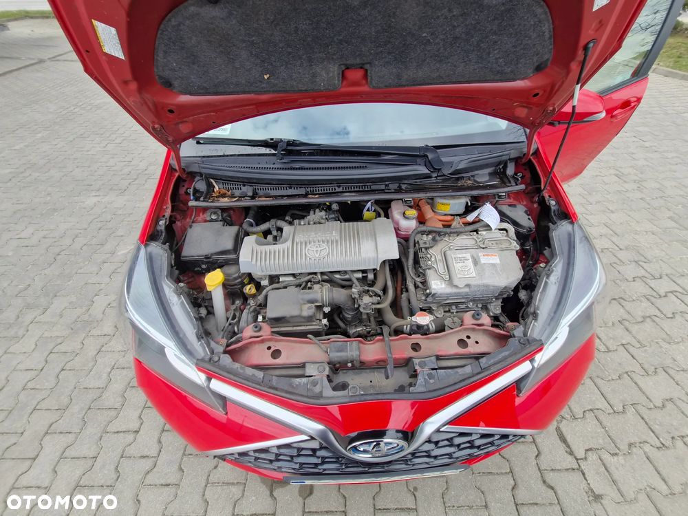 Toyota Yaris Hybrid 100 Active EU6 - 14