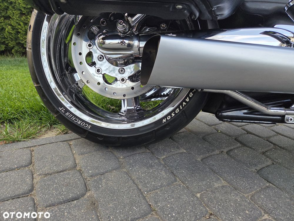 Harley-Davidson V-Rod Muscle - 6