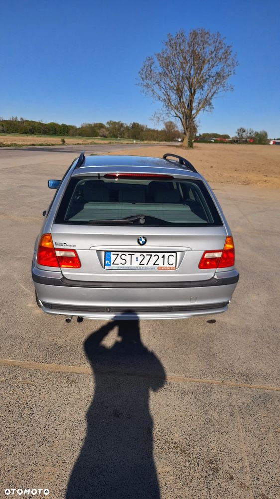 BMW Seria 3 318i - 2