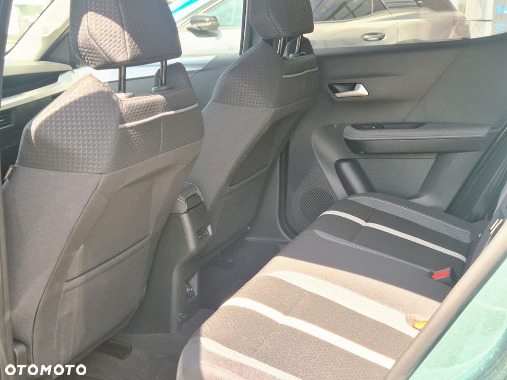 Opel Frontera 1.2 T mHEV GS eDTC6 - 15