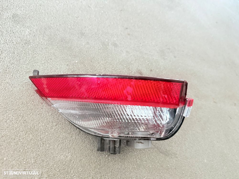 Luz marcha a trás Dacia Duster ll - 1