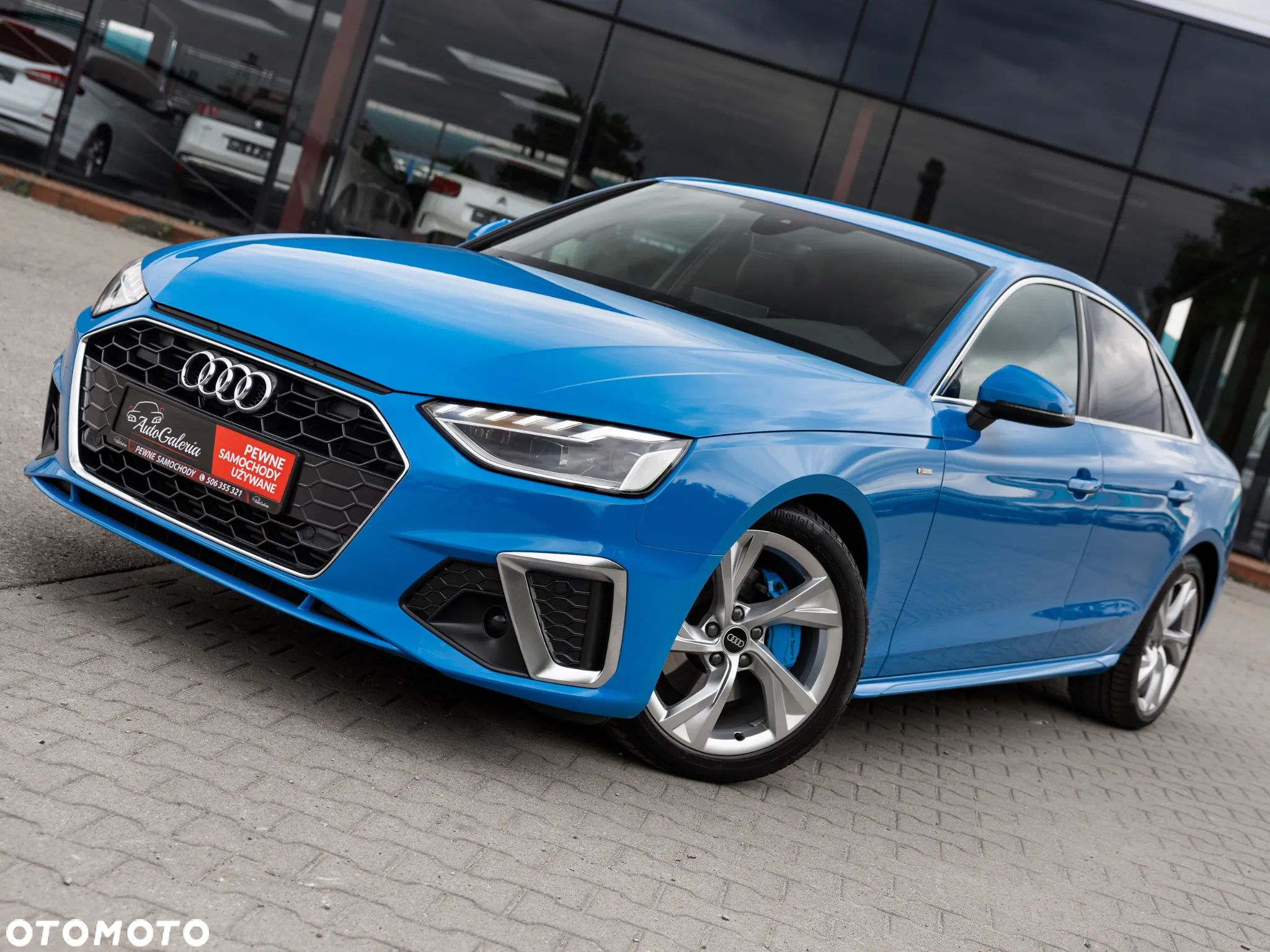 Audi A4 Avant 40 TFSI quattro S tronic S line - 1