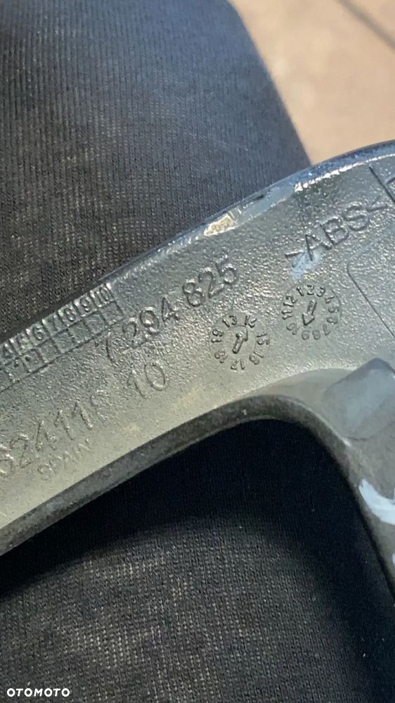BMW  F32 F33 F36 LISTWA BŁOTNIKA LEWA PRZÓD 7294825 - 3