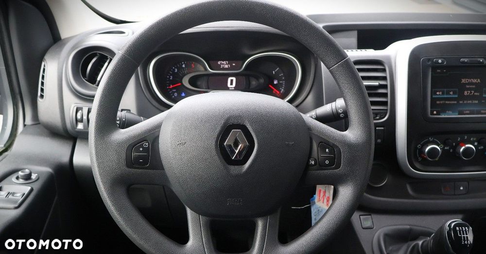 Renault Trafic - 23