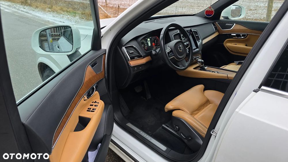 Volvo XC 90 D5 SCR AWD Inscription 7os - 14