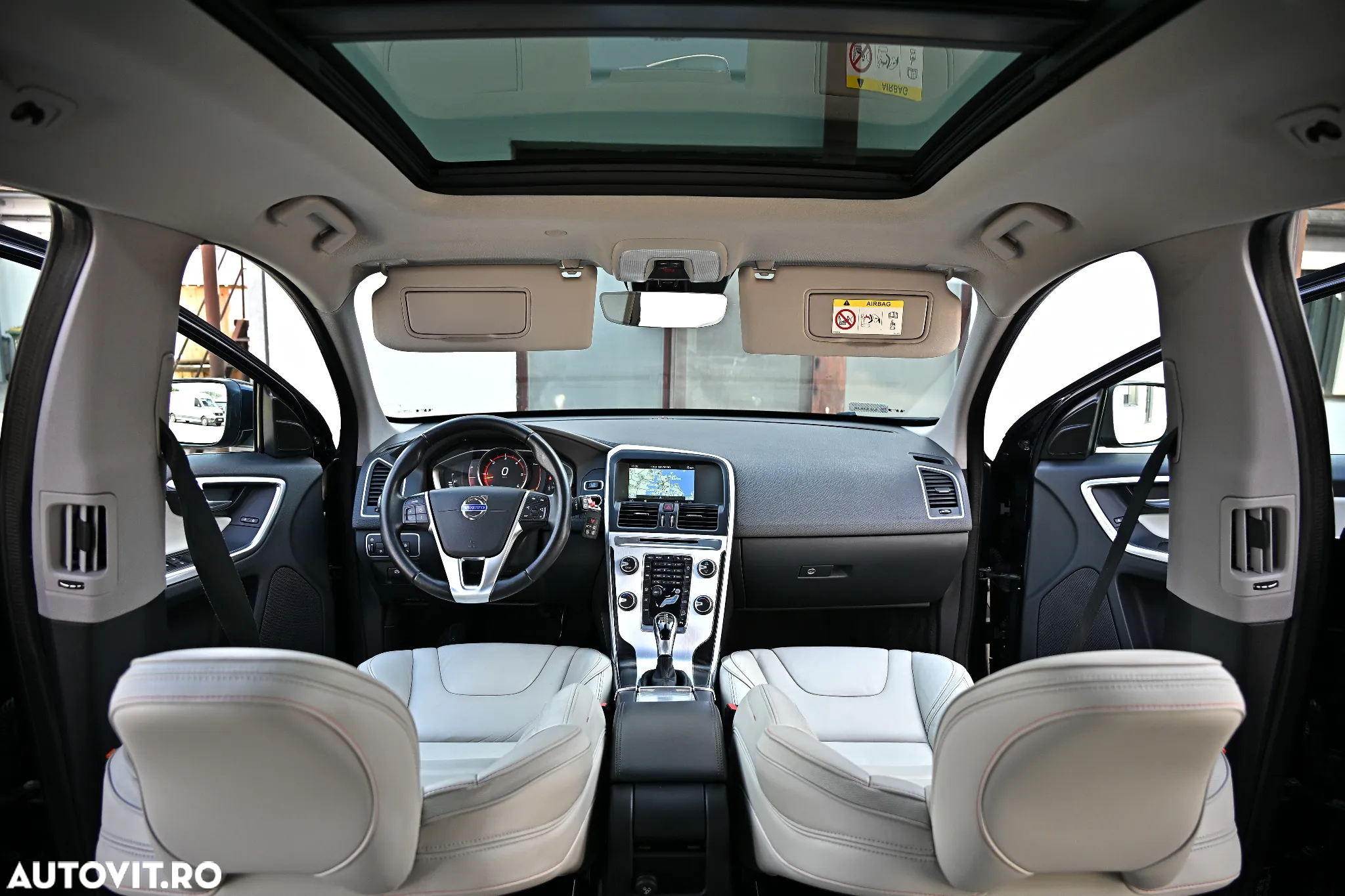 Volvo XC 60 D4 AWD Geartronic Ocean Race - 7