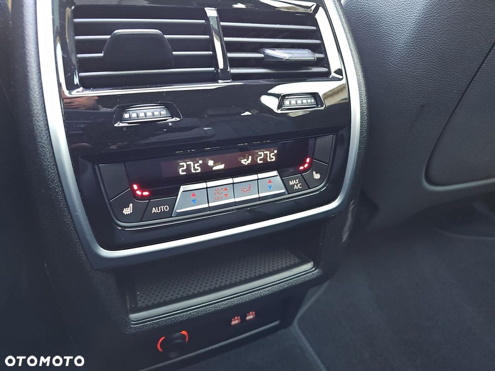 BMW X7 - 26