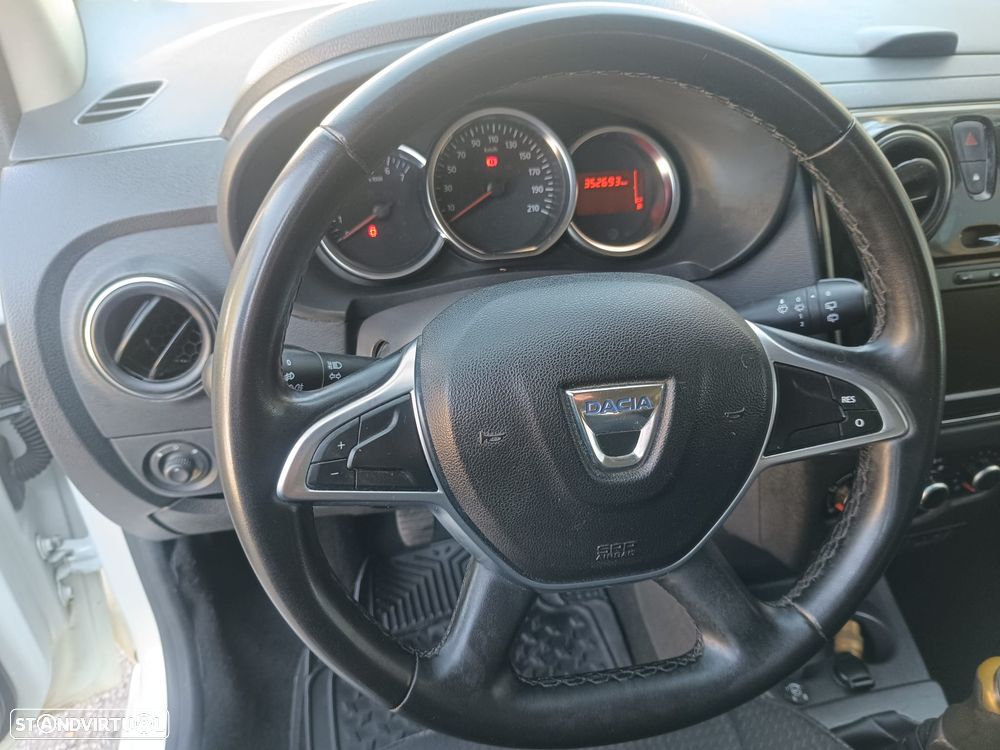 Dacia Lodgy 1.6 ECO-G Stepway 7L Bi-Fuel - 23