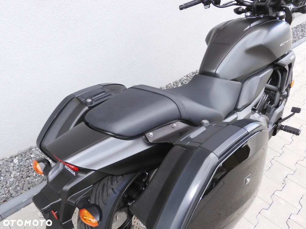 Honda CTX - 20