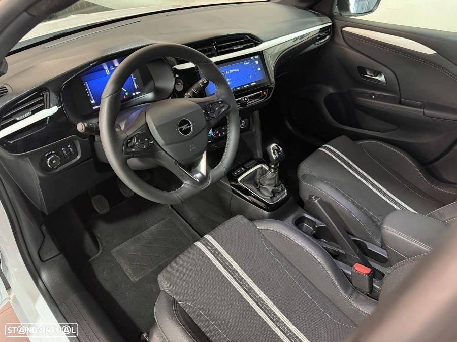 Opel Corsa 1.2 T GS - 10