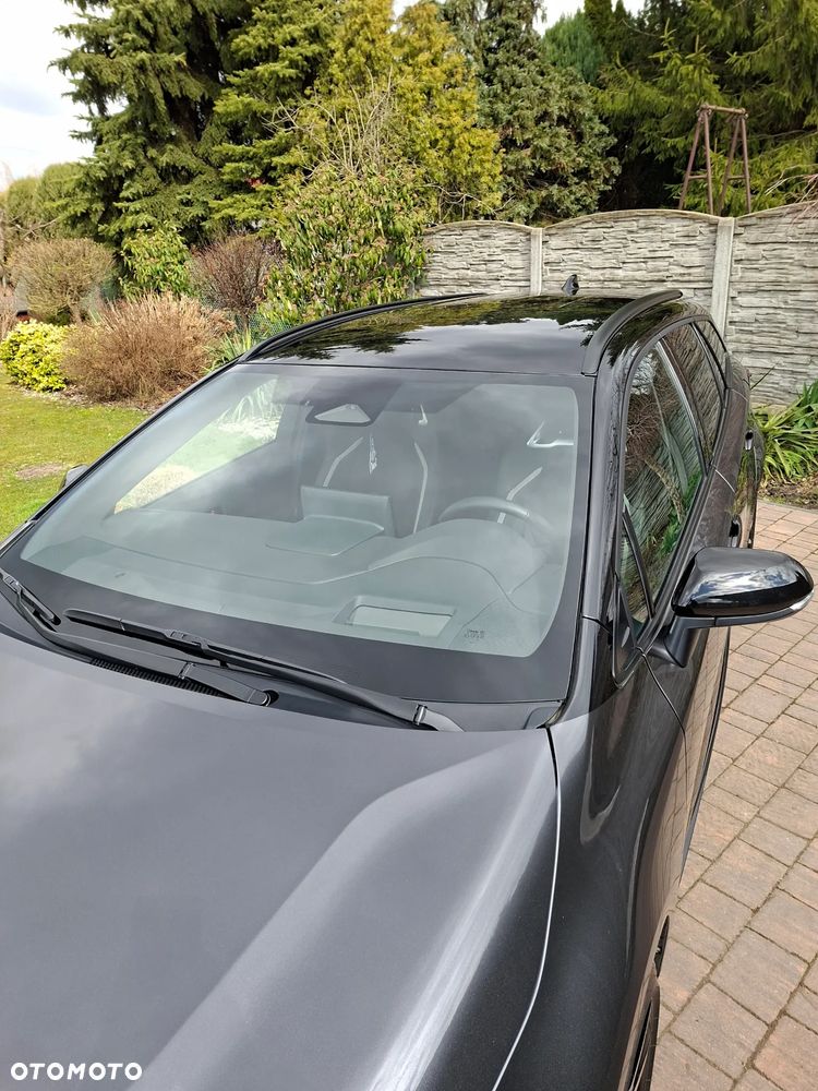 Toyota Corolla 2.0 Hybrid GR Sport - 6