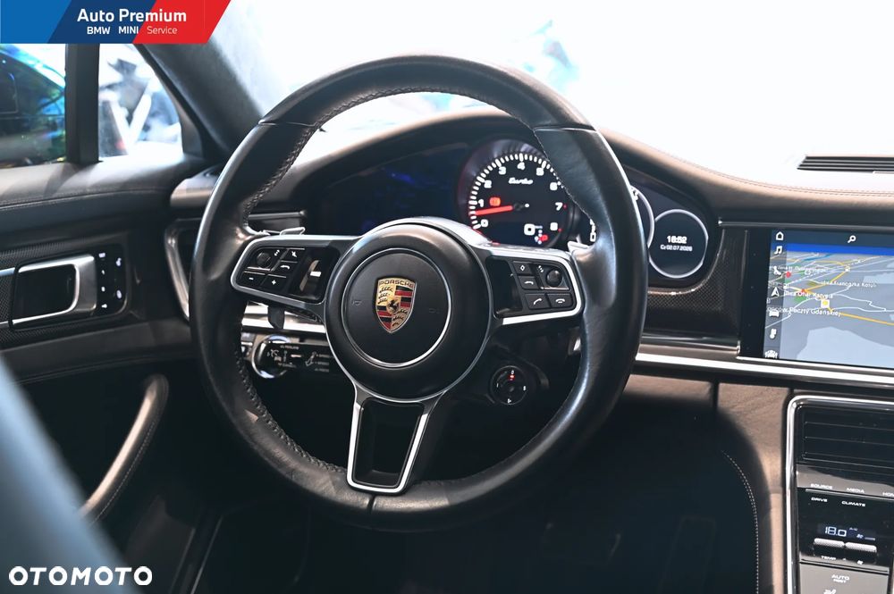 Porsche Panamera Turbo - 20
