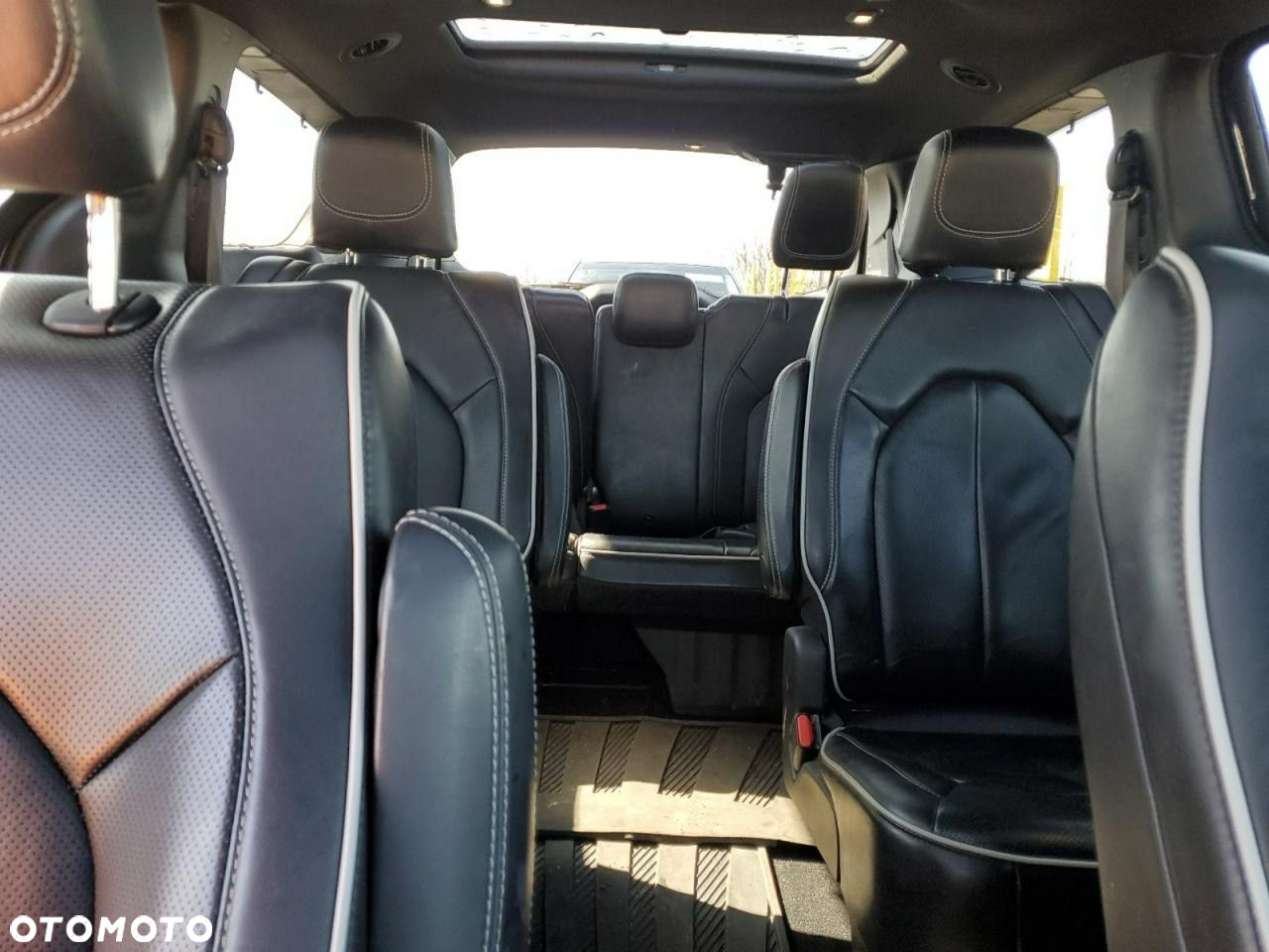 Chrysler Pacifica - 10